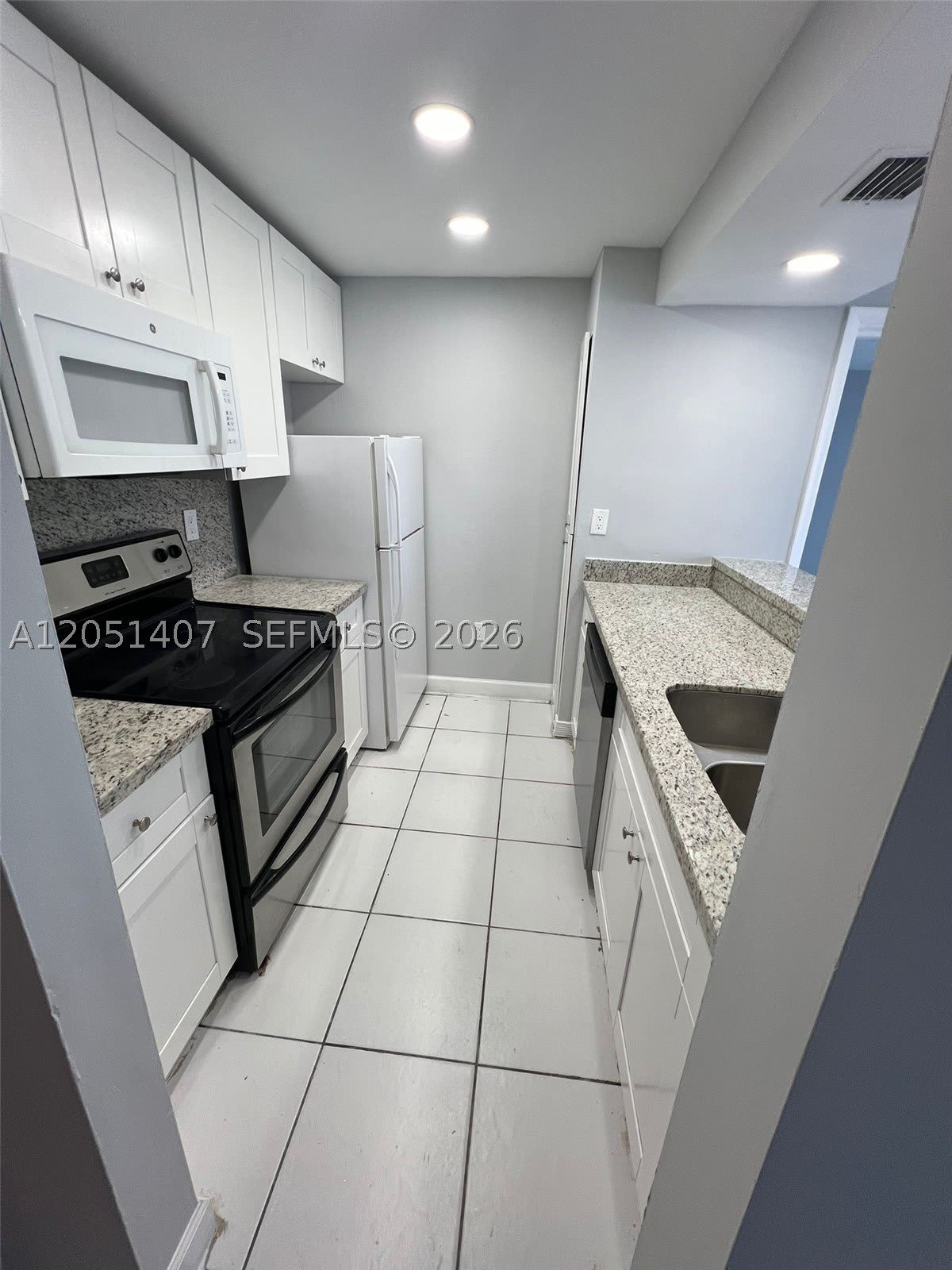 7035 NW 186th St – photo 1