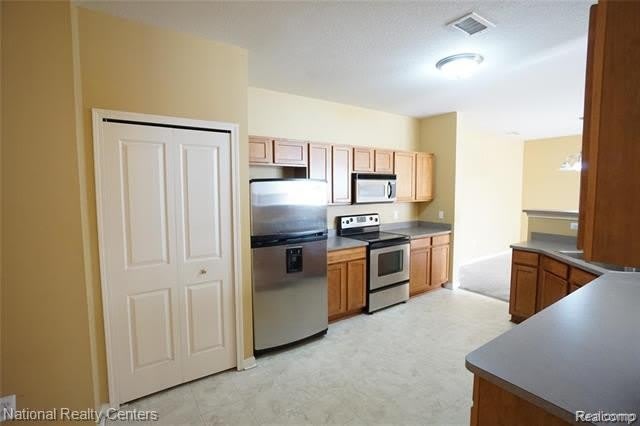 16869 HAWICK Lane – photo 5