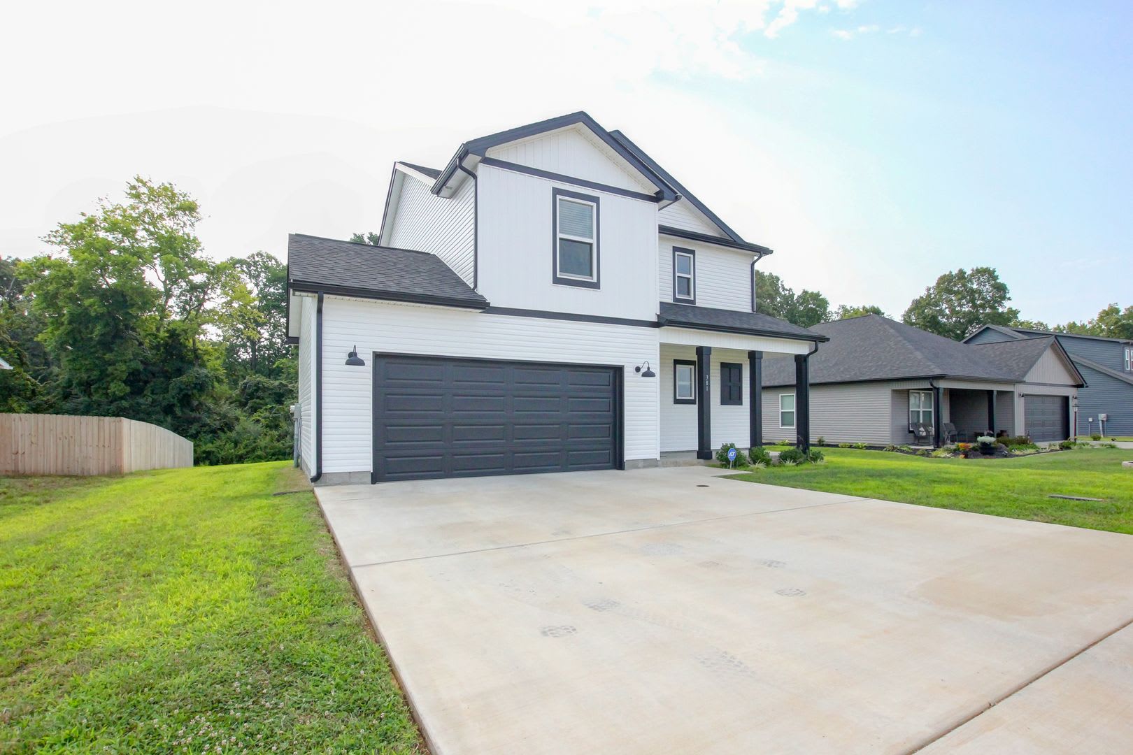 381 Galway Dr For Rent – photo 3
