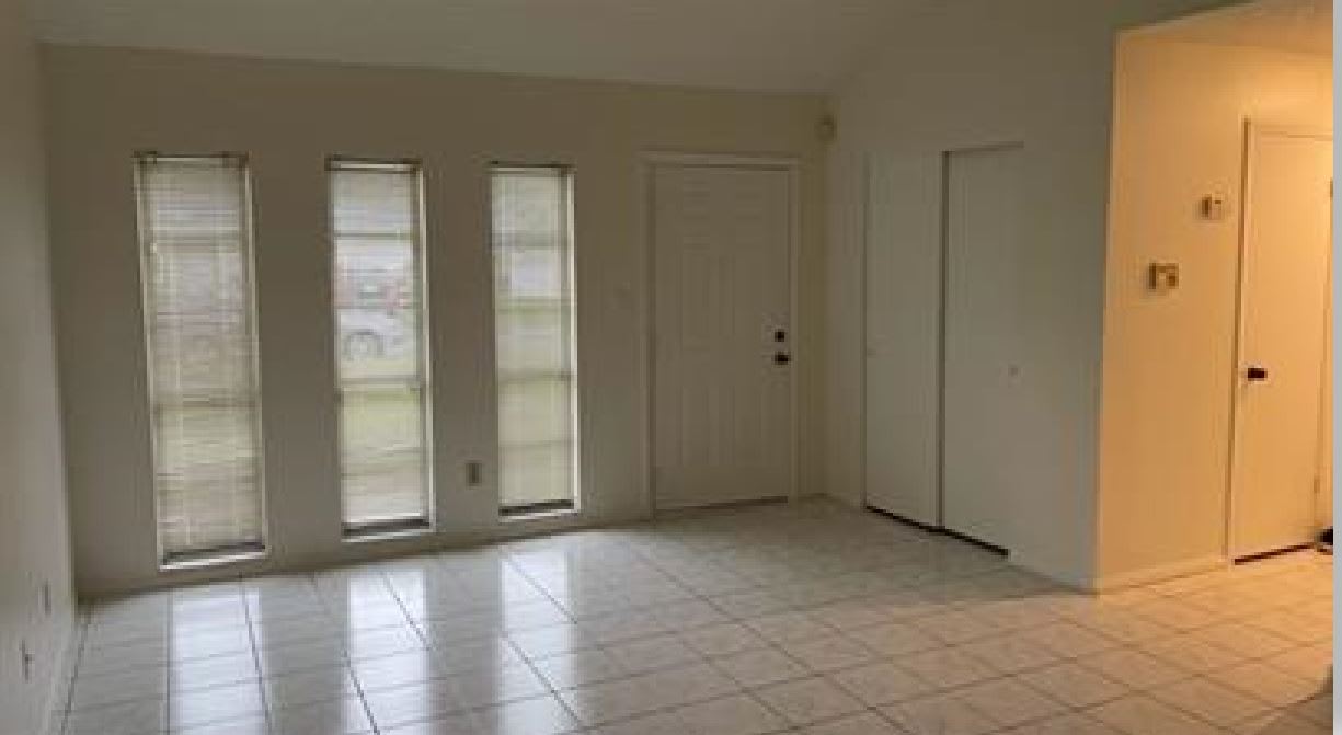 319 La Paz Drive – photo 3