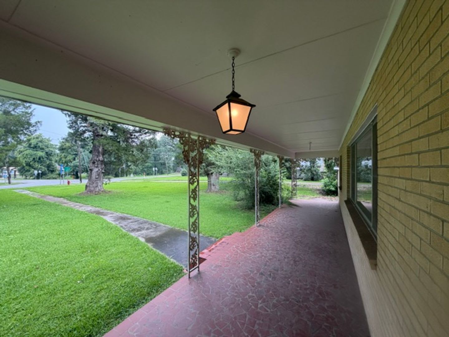 Spacious 3 Bedroom Home On An Expansive Lot In Maringouin – photo 2