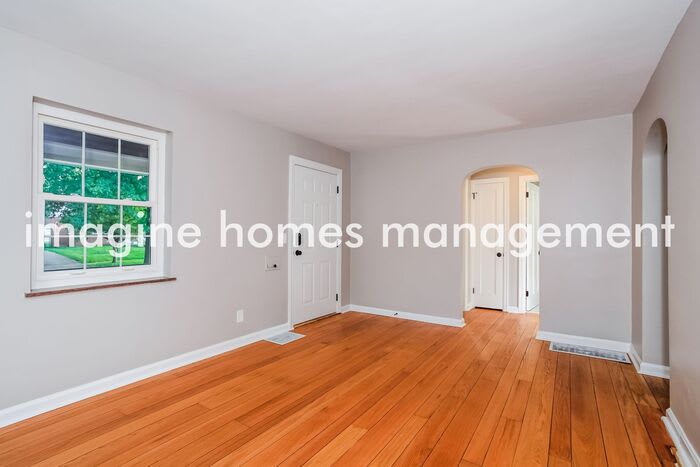 4342 Orchard Lane – photo 4