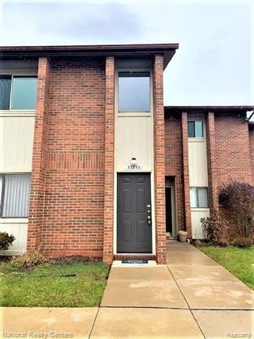 33853 PONDVIEW Circle – photo 1