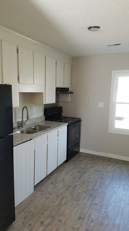 244 Rose Street – photo 4