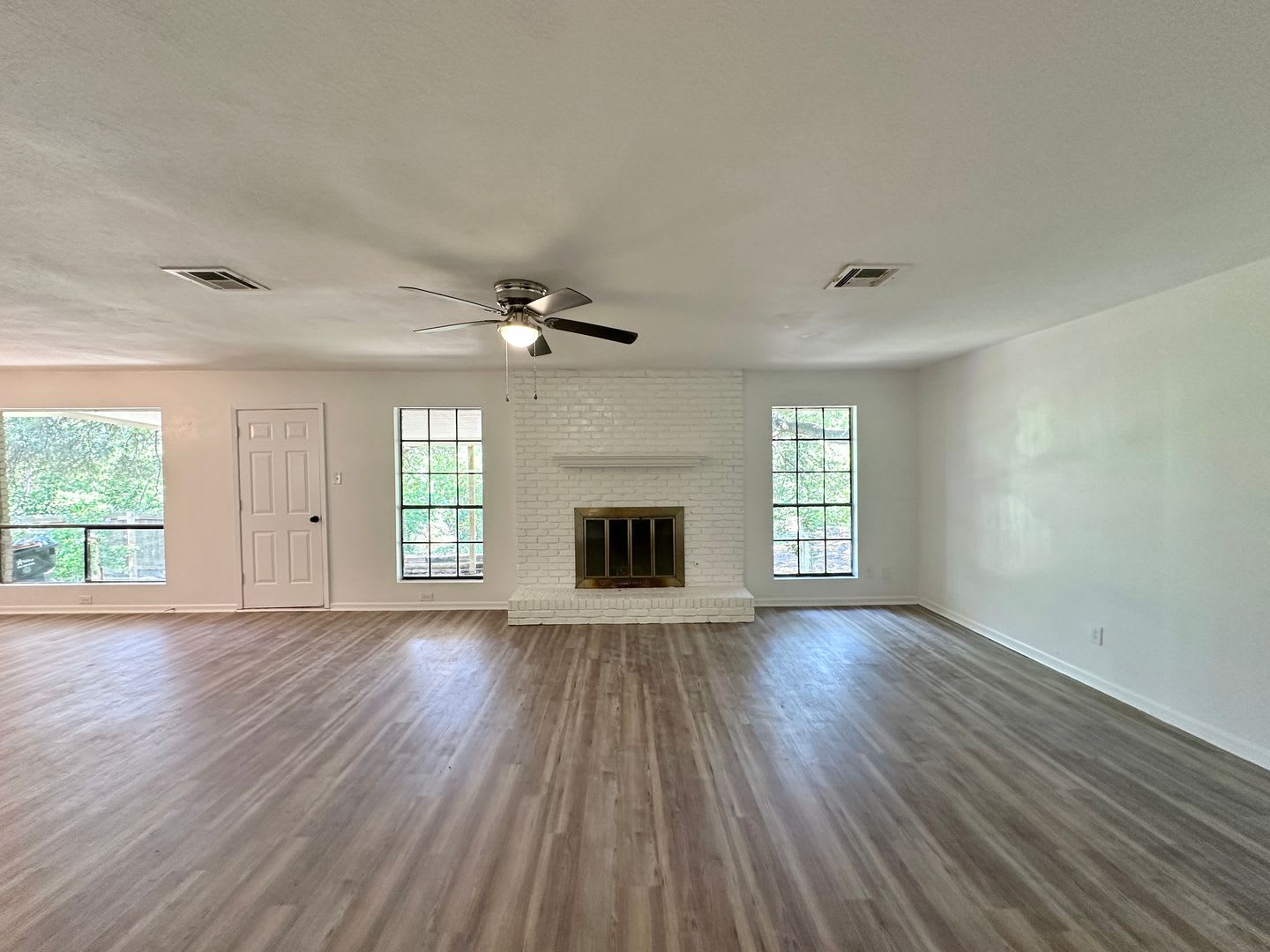 3822 Valley View Drive – photo 2