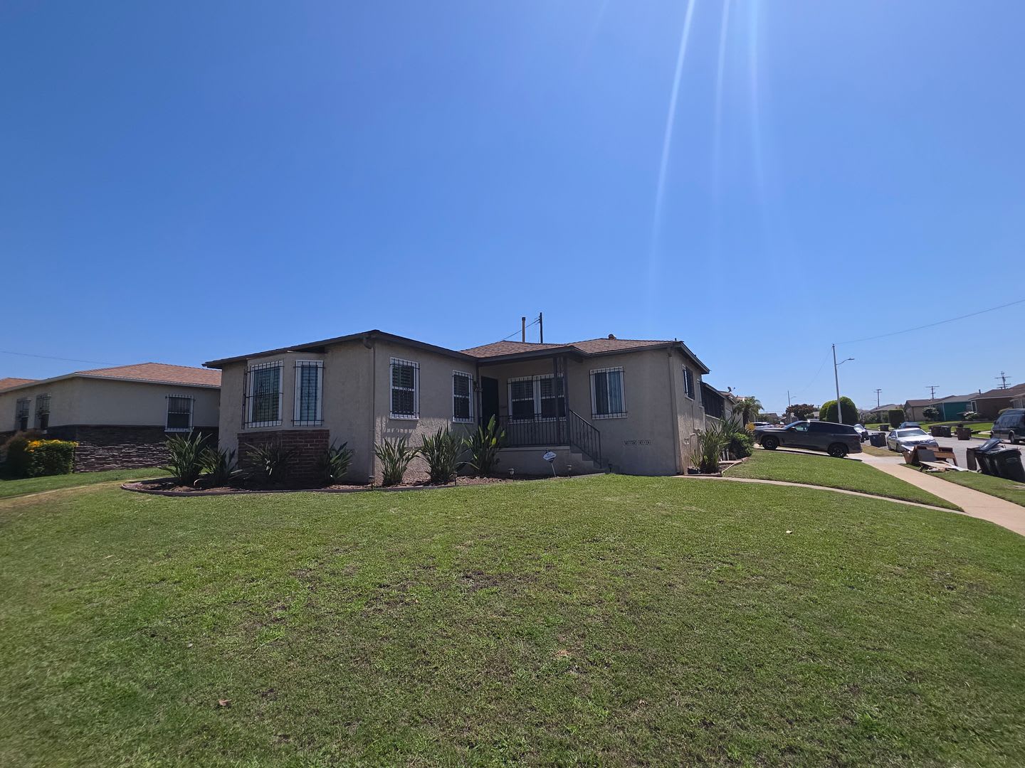 Updated 3 Bedroom Home With Bonus Room New Appliances New Central Air – photo 5