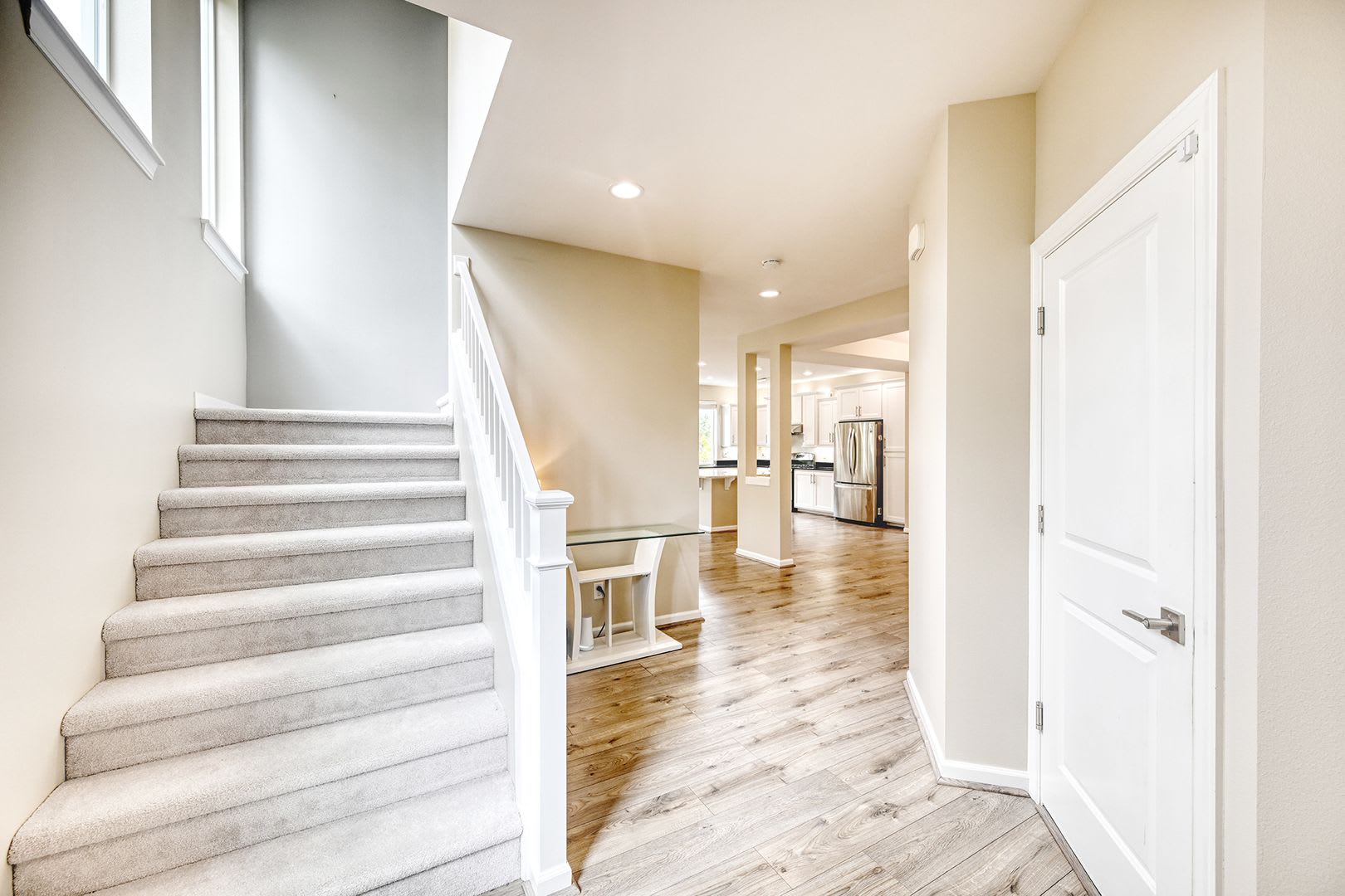 Spacious 4-Bed Home in the Northshore School District – photo 5