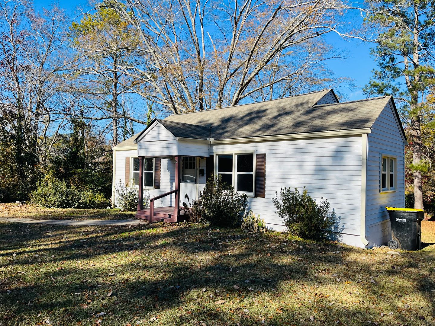 Wow! Renovated 3 bedroom home in Fairburn! Must See! – photo 2