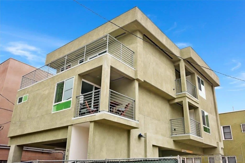 3580 4th Ave Unit C – photo 1