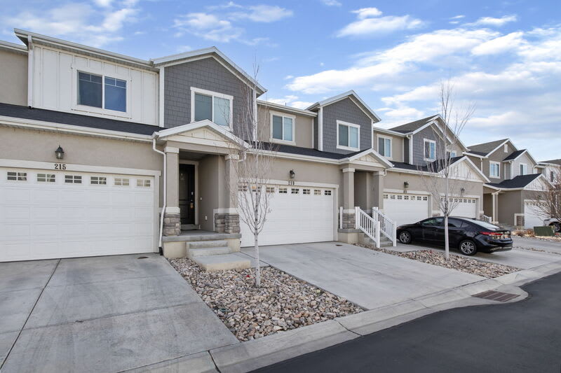 219 West Silver Springs Drive – photo 2
