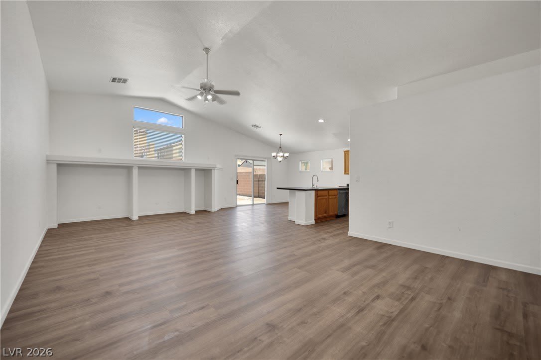 1112 Gary Carmena Avenue – photo 2