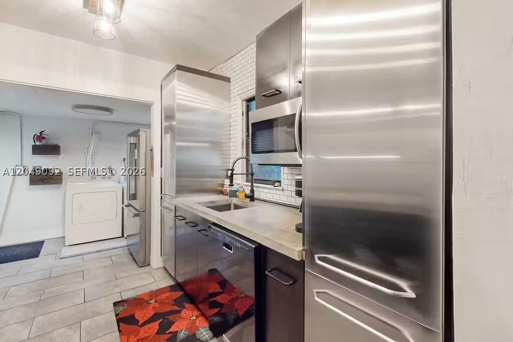 416 SE 19th St – photo 3