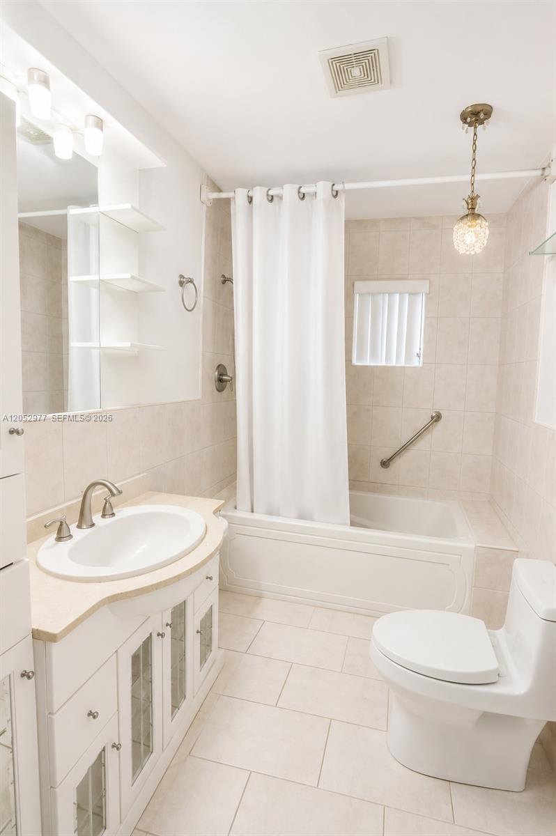 765 W 23rd St – photo 2