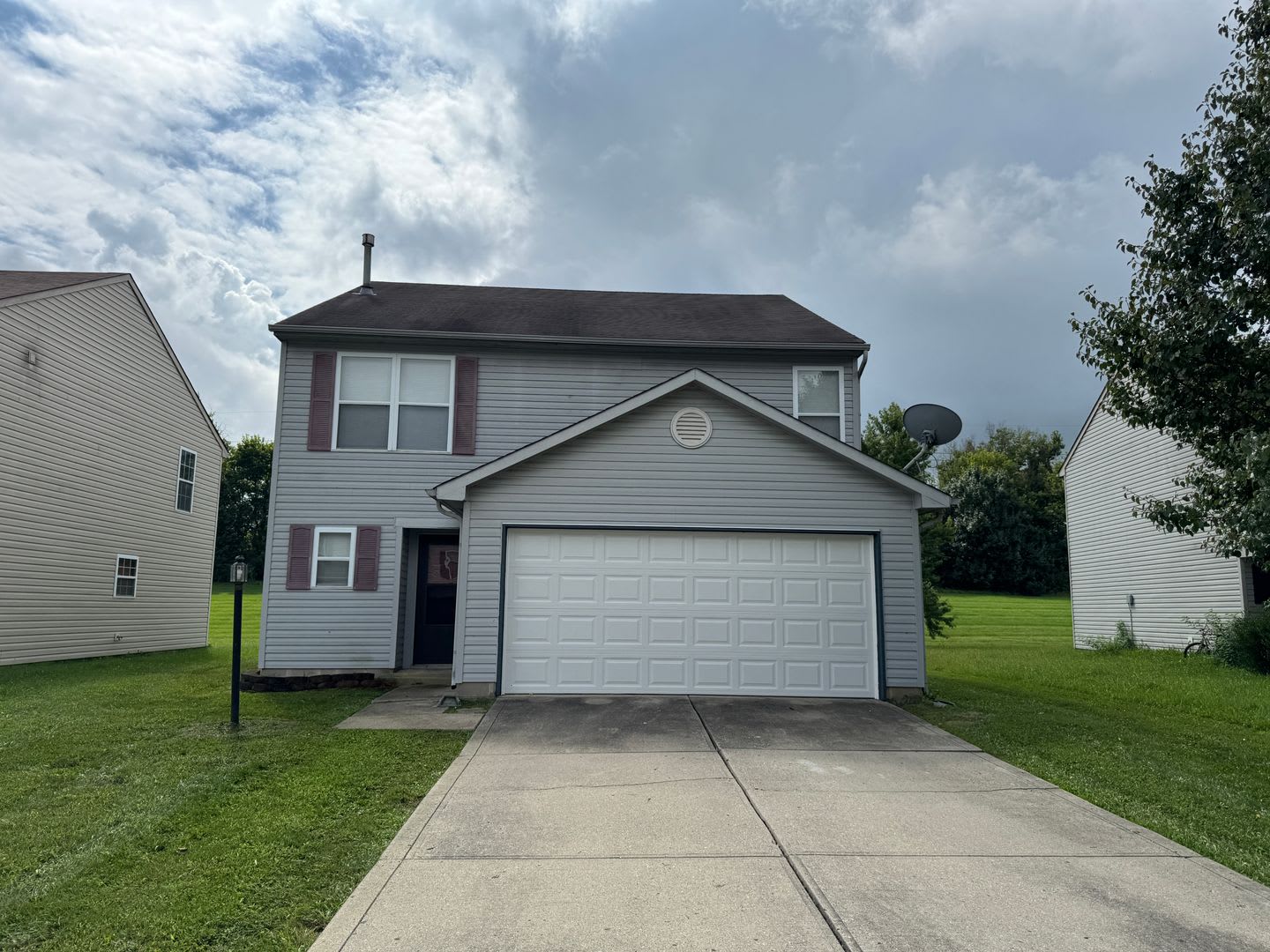 Lawrence-Fort Ben-Oaklandon 3 Bedroom and 2.5 Bathroom – photo 1