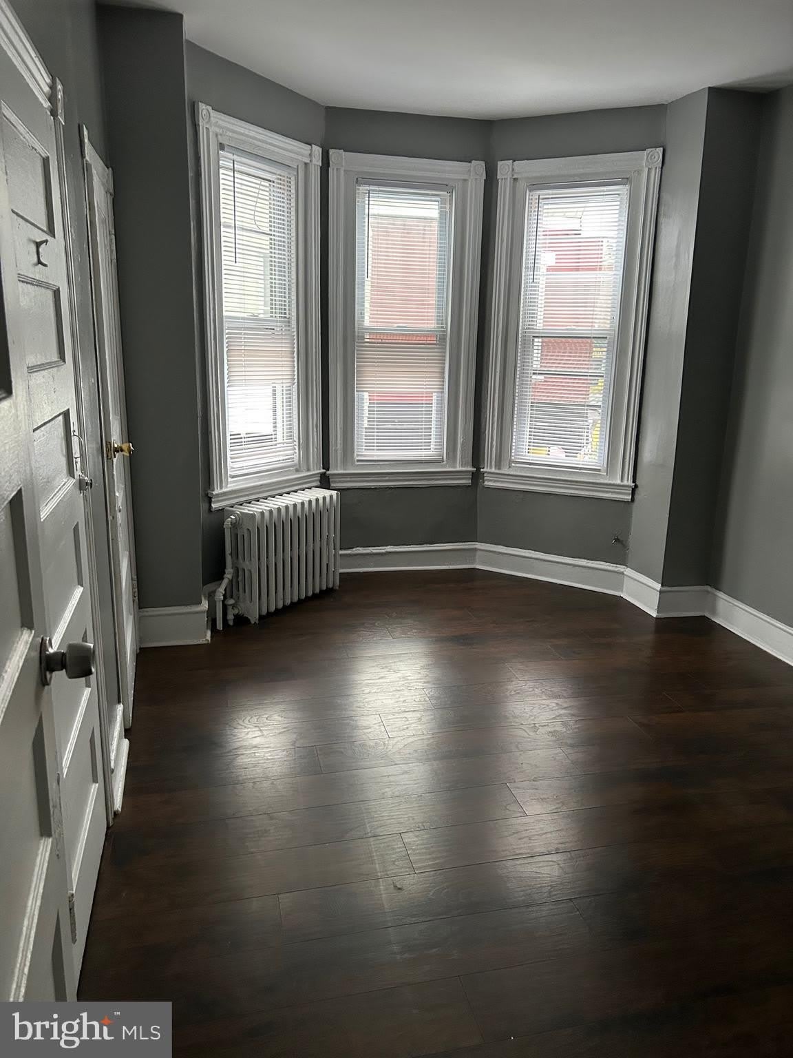 6140 VINE Street – photo 4
