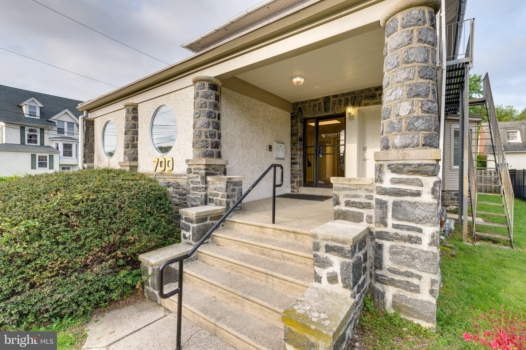 700 DARBY Road – photo 3