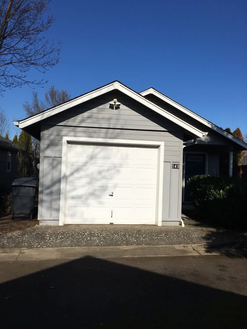[COX] 2 Bed 1 Bath ~ West Eugene ~ – photo 2