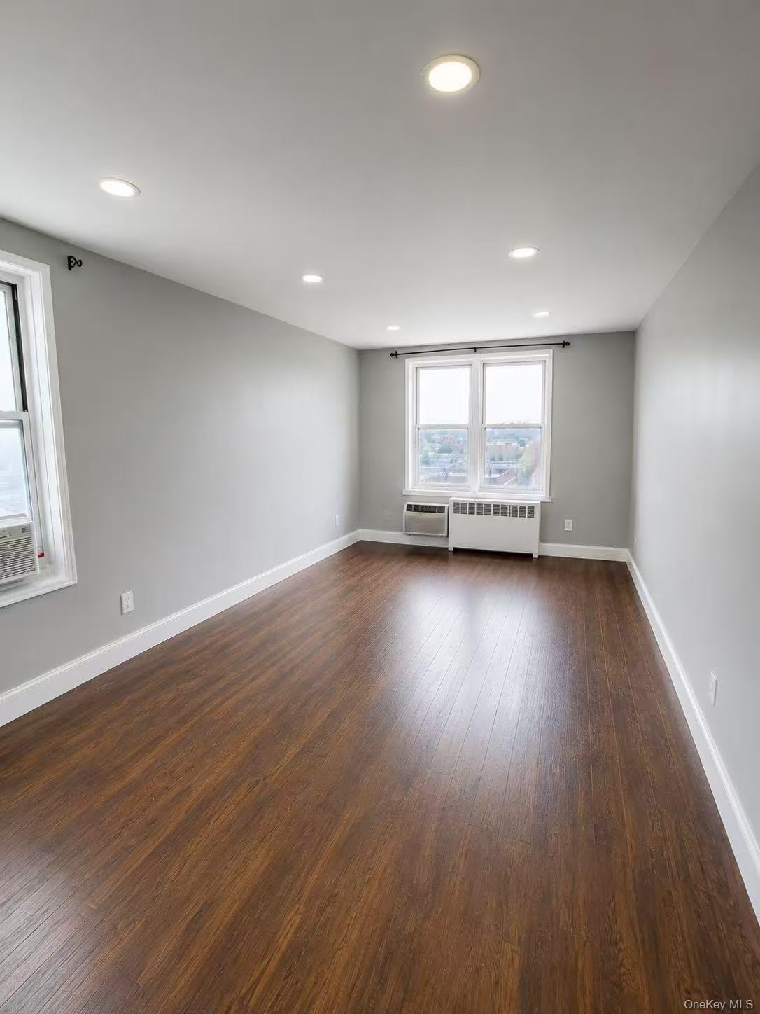 74-02 43rd Avenue – photo 3