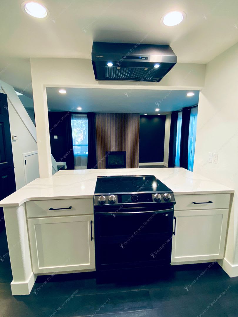 Renovated 1 BR – photo 3