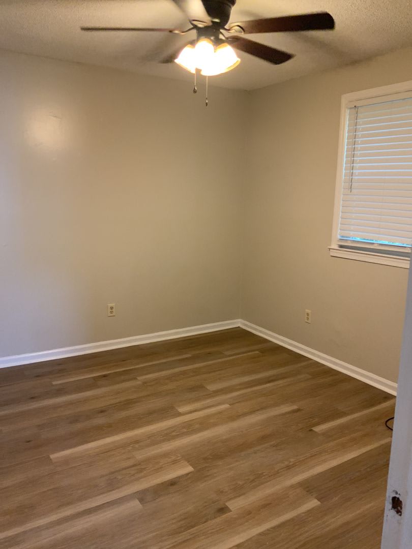 2 Bedroom 1 bath Apt – photo 5