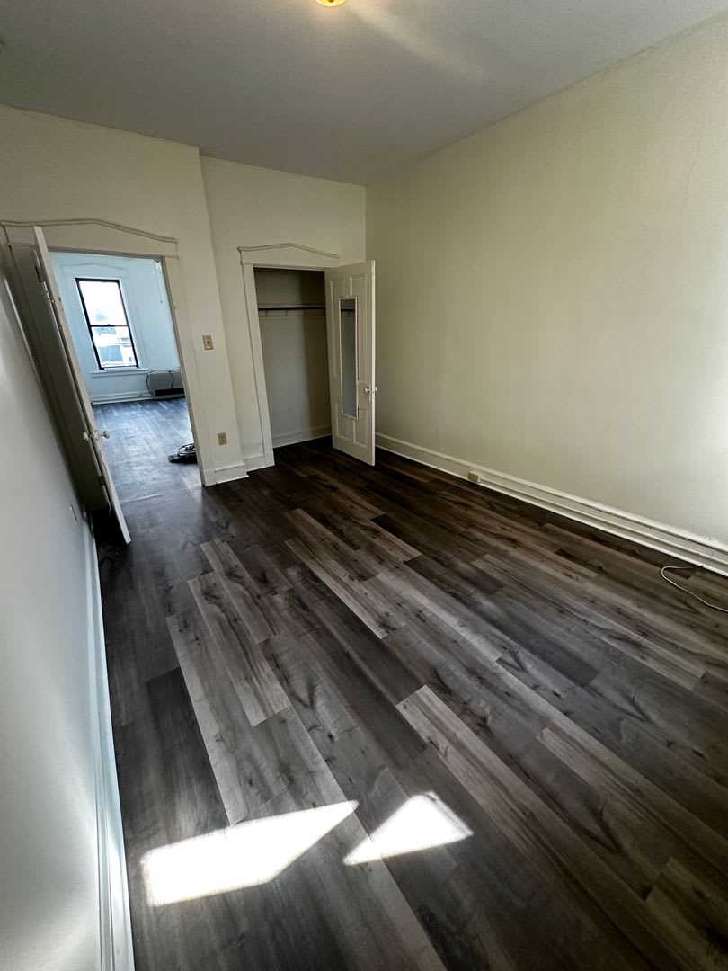 356 N. Queen St – photo 4