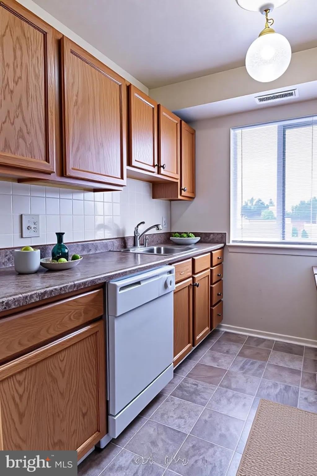 7407 Alvah Avenue – photo 5