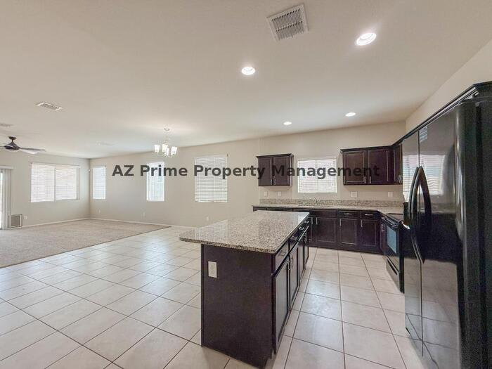 23829 West Romley Avenue – photo 4