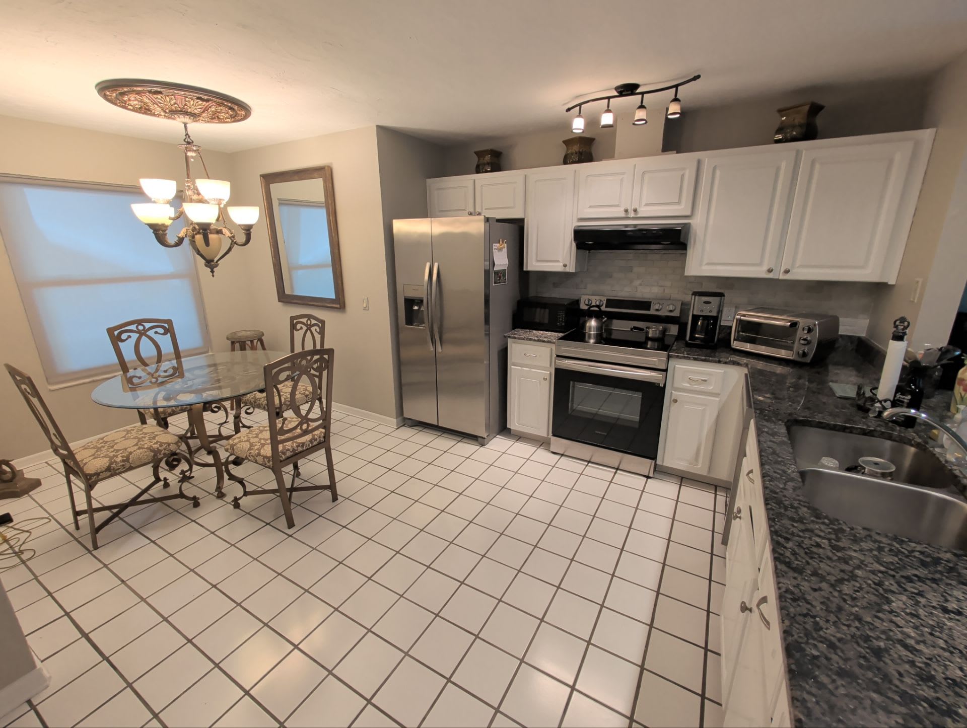 2319 N Hendry Pt – photo 2