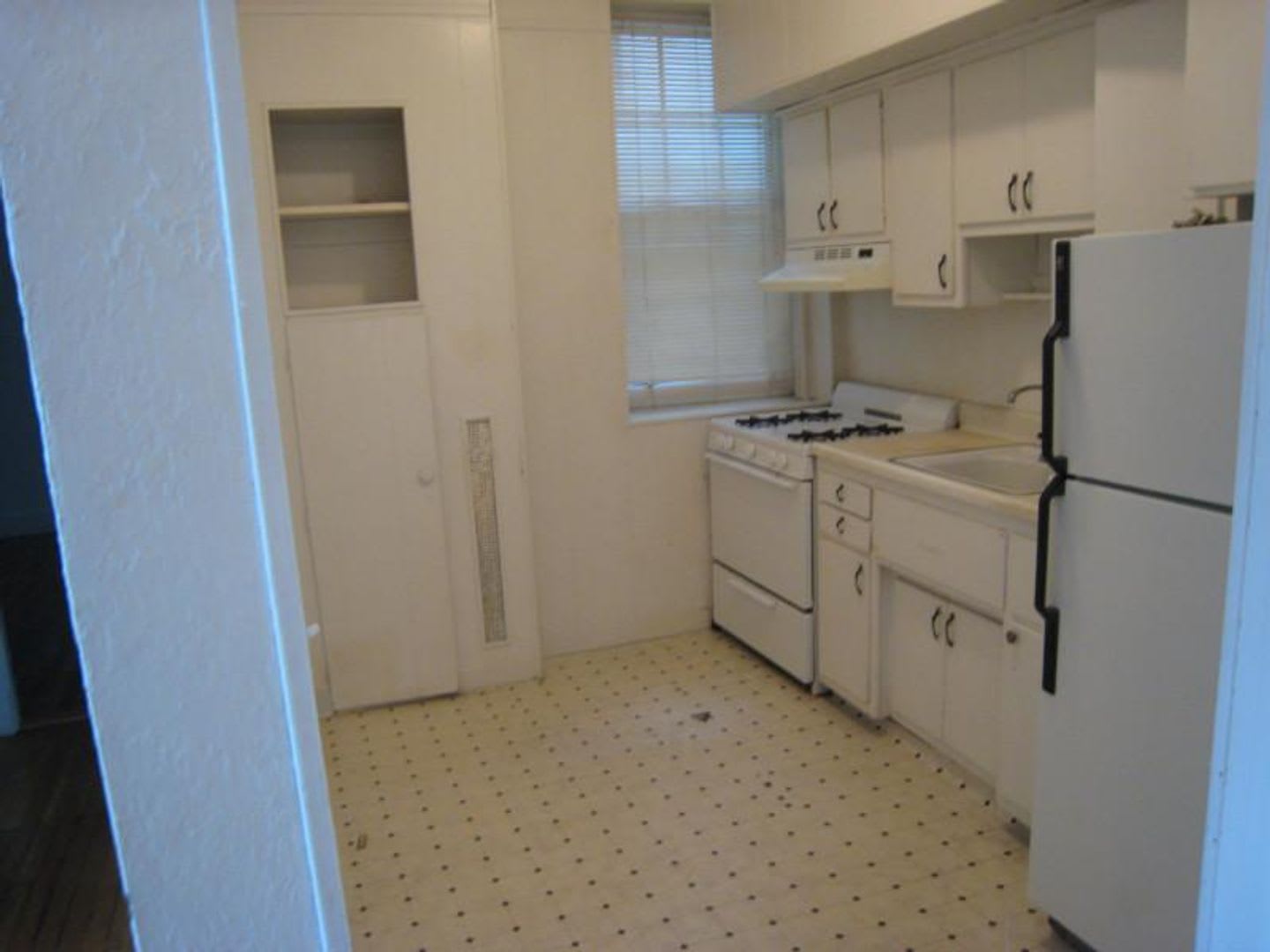 1993 Commonwealth Ave 5E Boston Ma 02135 – photo 4