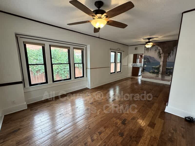 219 E Jefferson Street – photo 3