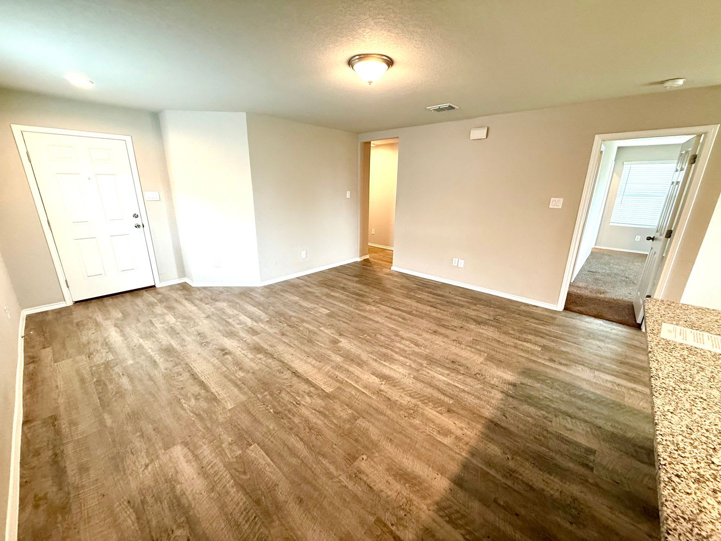 *COMING SOON* 3 Bedrooms – photo 4