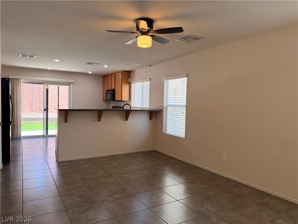 469 Royal Bridge Drive – photo 2