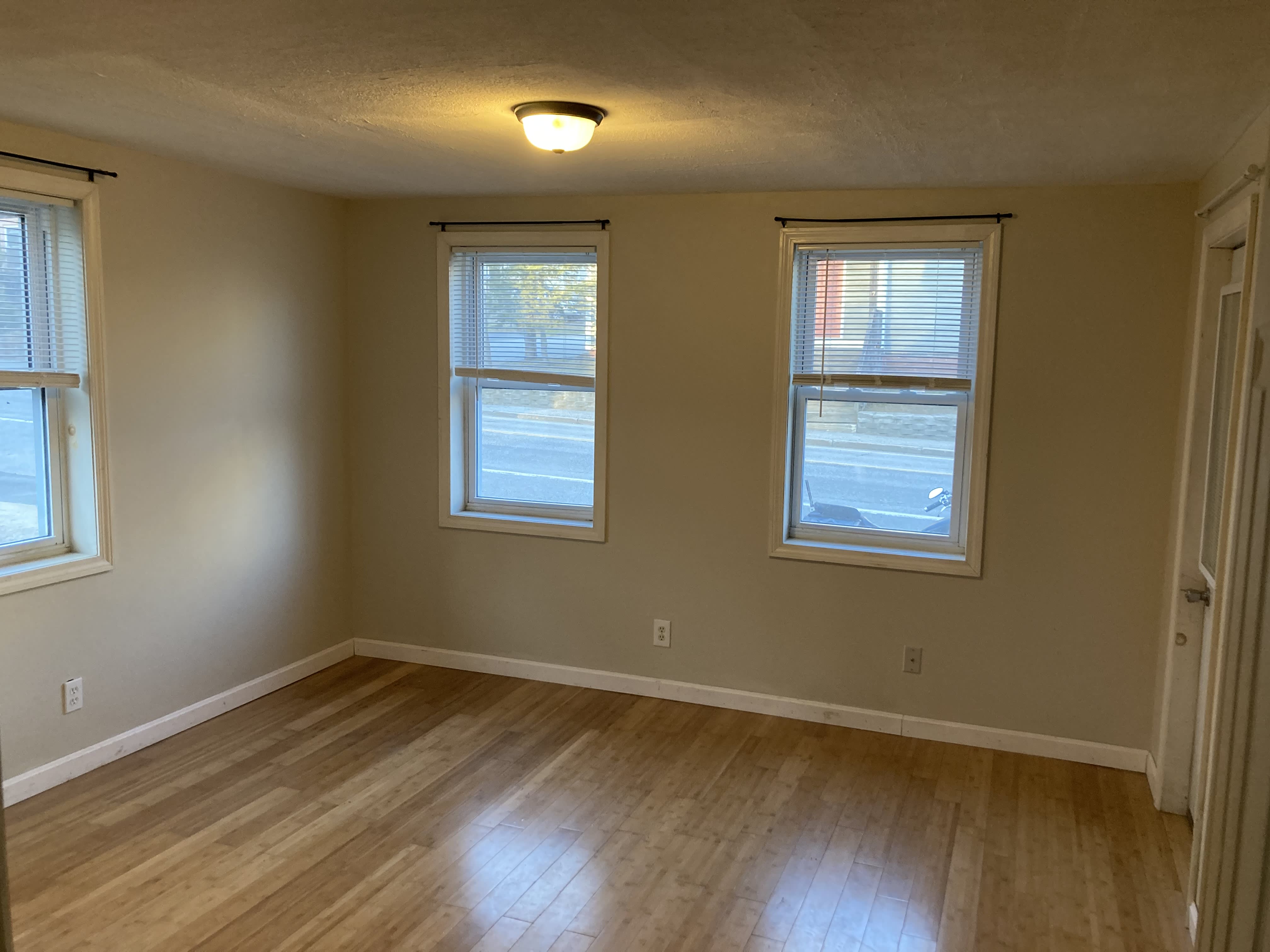 20 Main St – photo 5