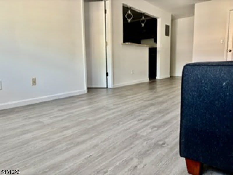 392 College Dr – photo 1