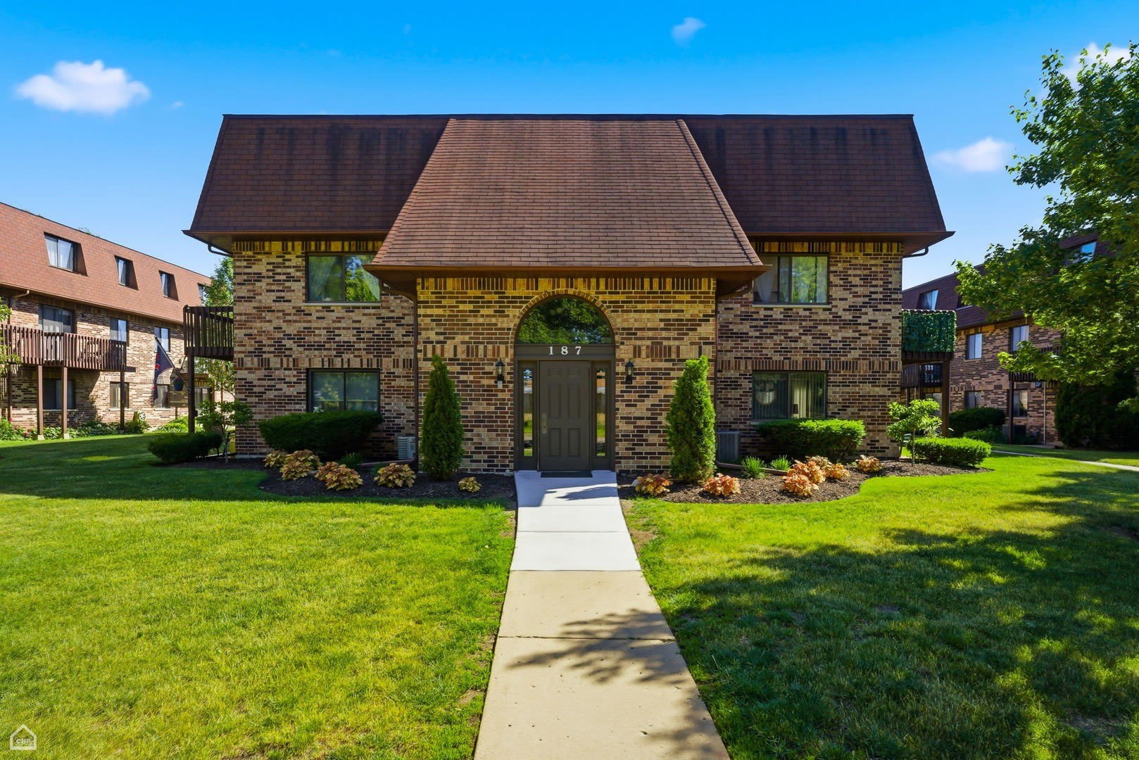 187 Uteg Street – photo 1