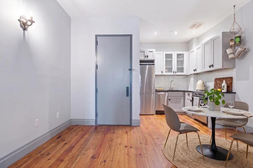 390 Fifth Avenue – photo 4