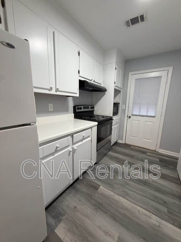 270 Kimberly Way – photo 3