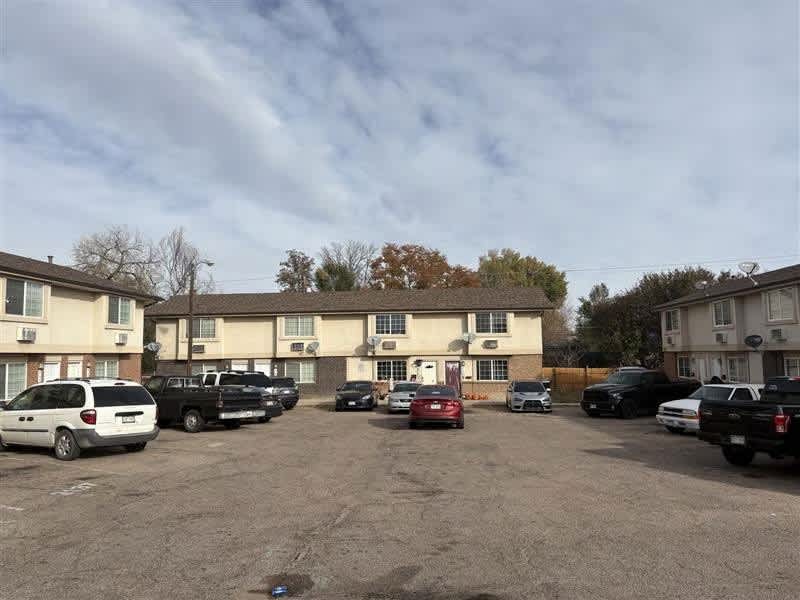 2113 28th St – photo 1