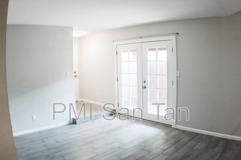 821 South Casitas Drive – photo 2