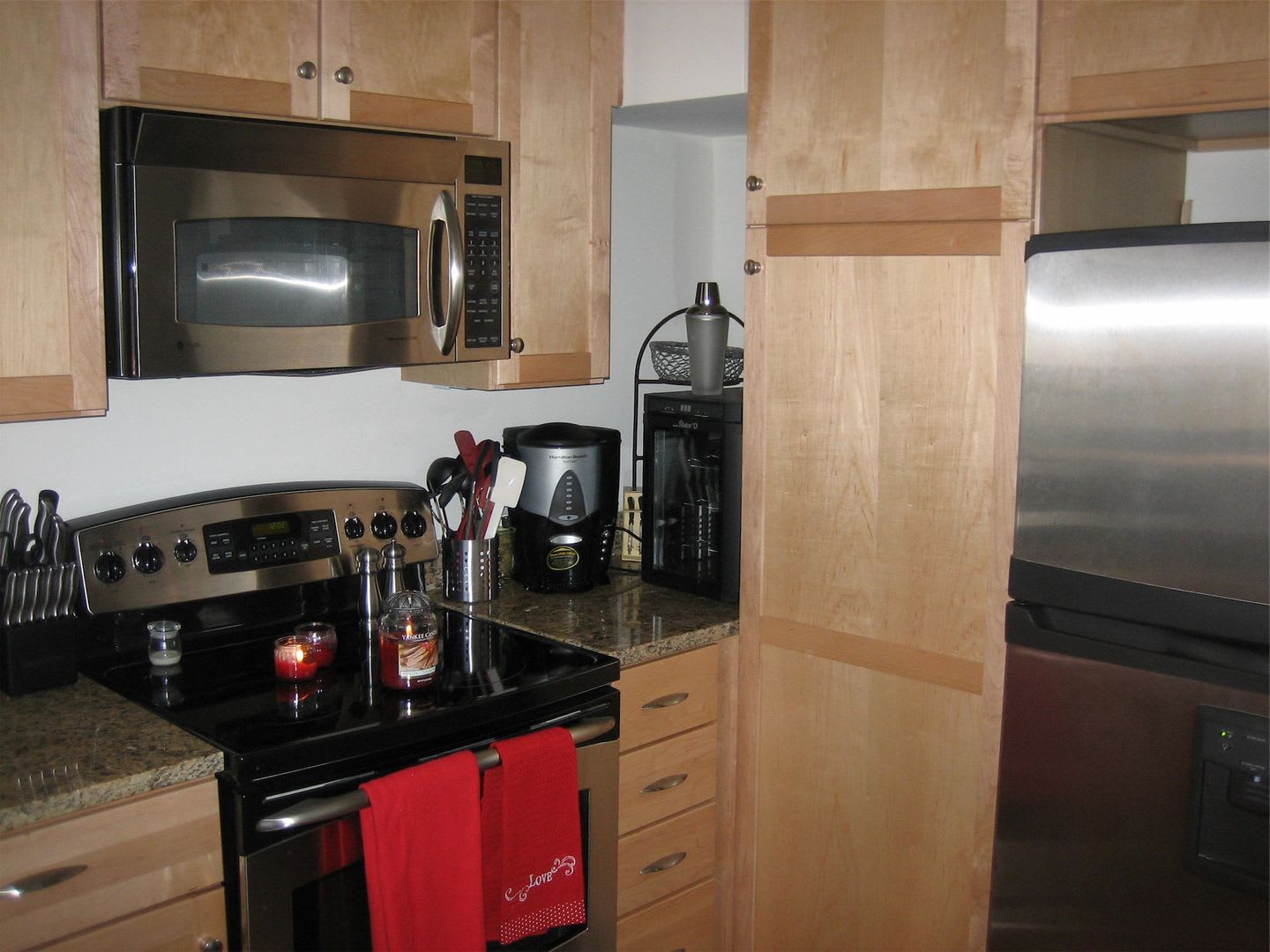 118 Finsbury in popular Davis Park- 1 FREE MONTH OF RENT! – photo 3