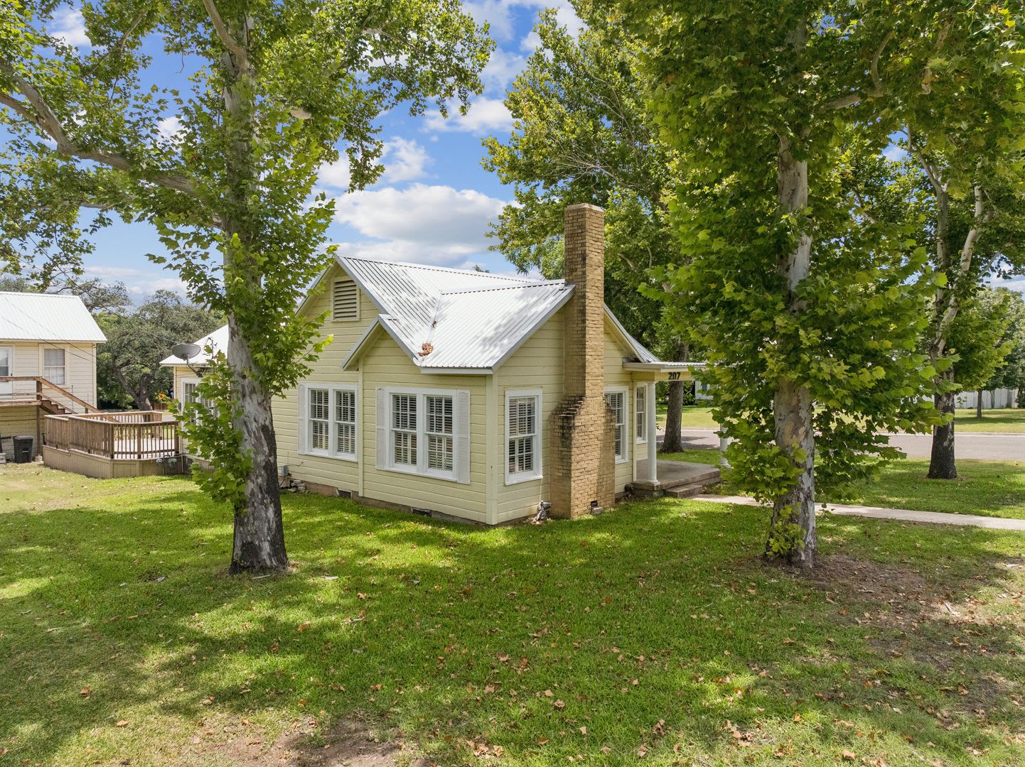 3 2 Remodeled Home In Lampasas – photo 5