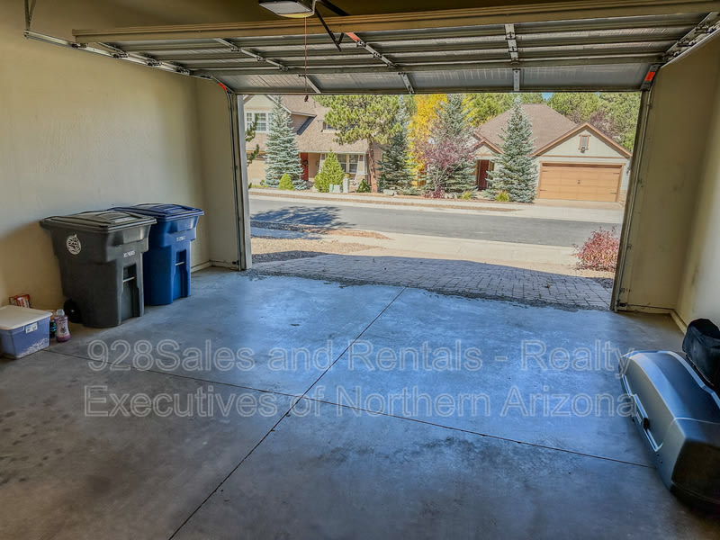 537 W Nugget Trail – photo 3