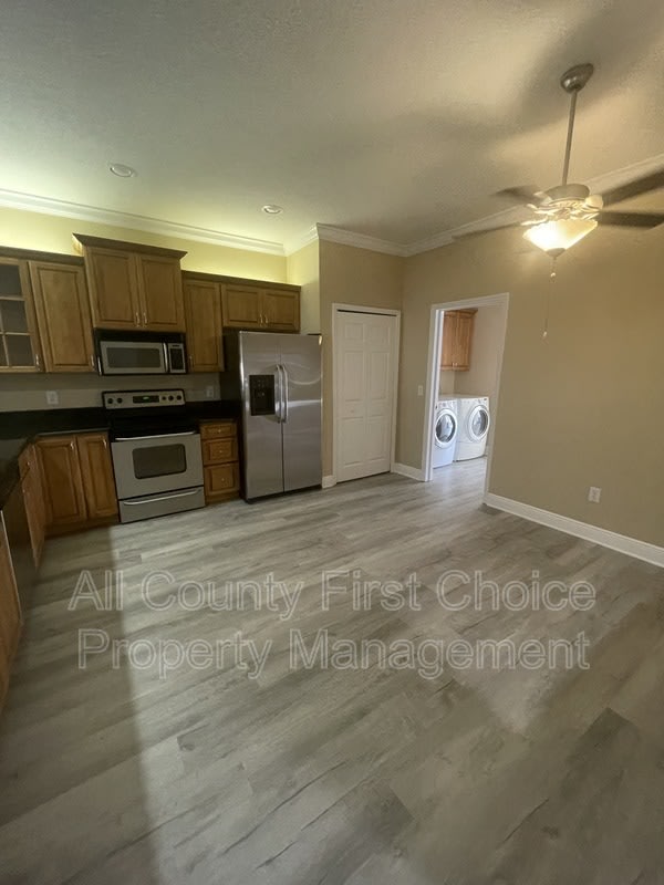 9718 Taylor Rose Lane – photo 4