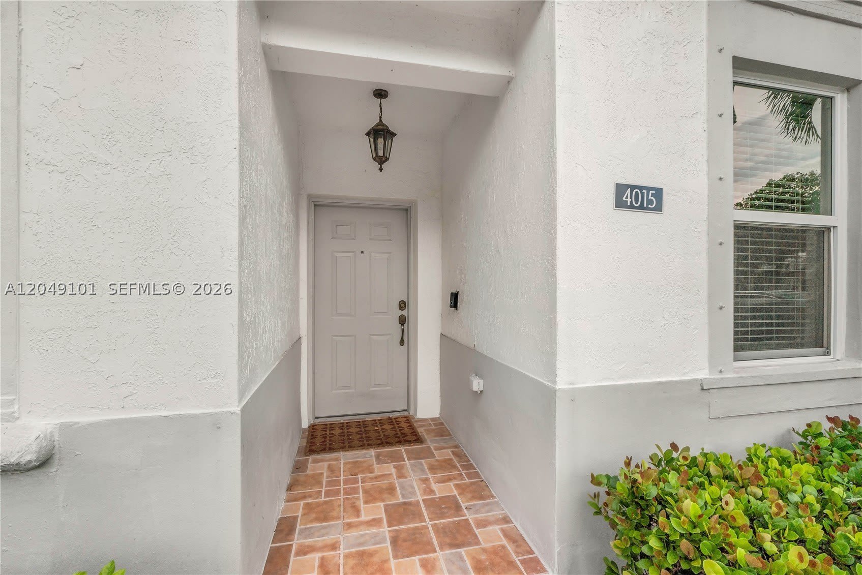 4015 Sw 156Th Ave – photo 1