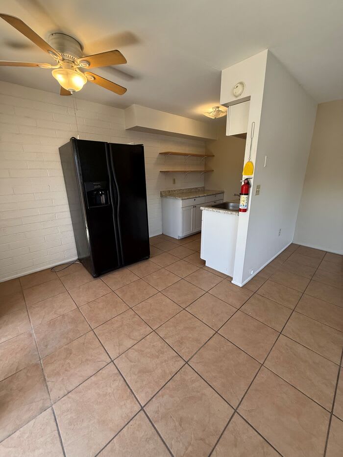 2550 North Park Avenue – photo 4