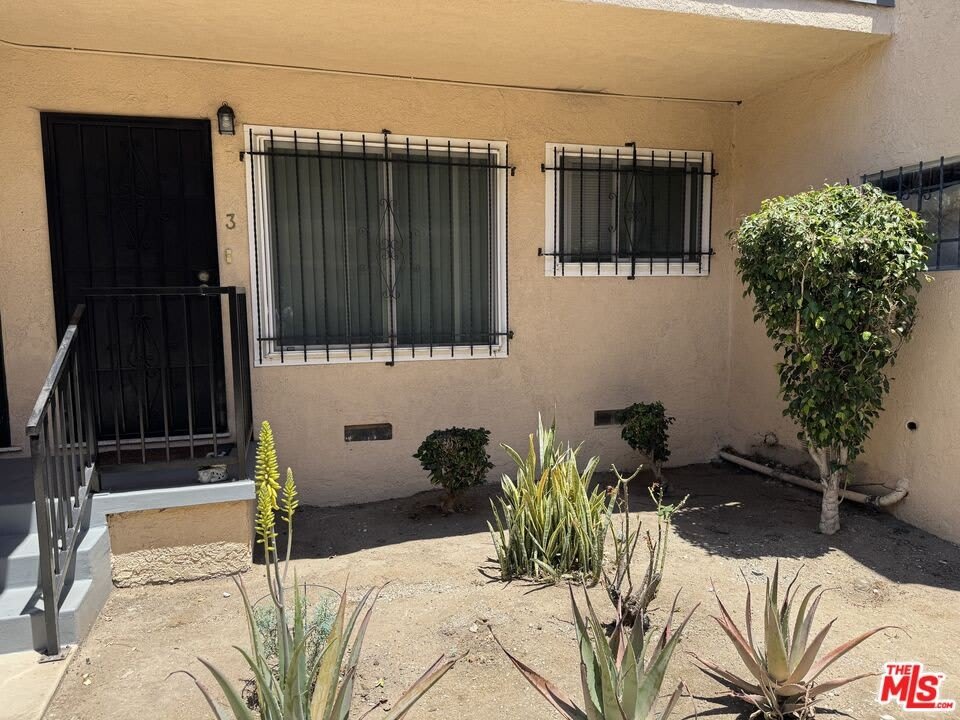 10630 Crenshaw Blvd – photo 2