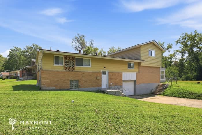 1142 Normdave Drive – photo 5