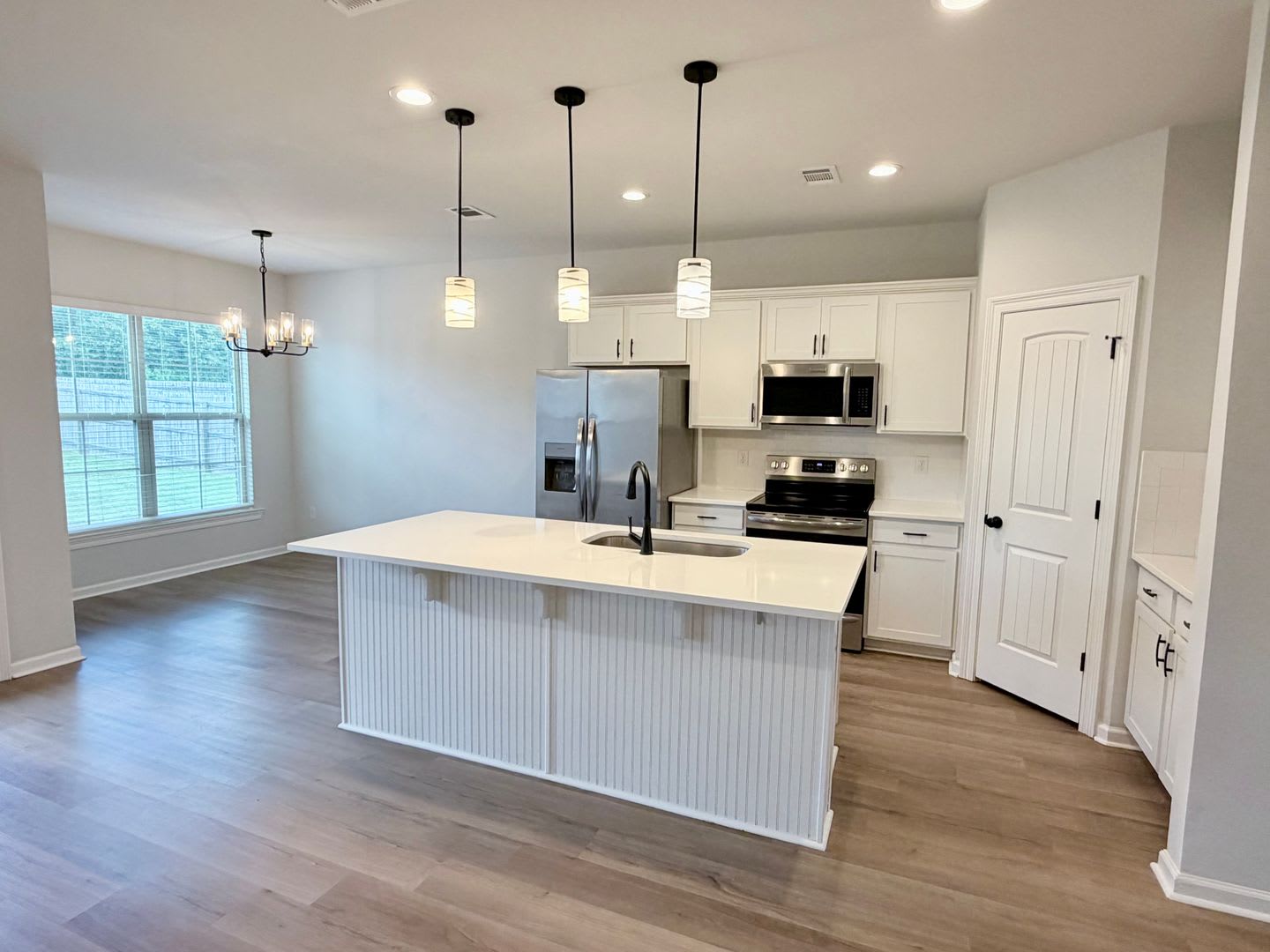 Spacious 3-Bedroom Home – photo 4