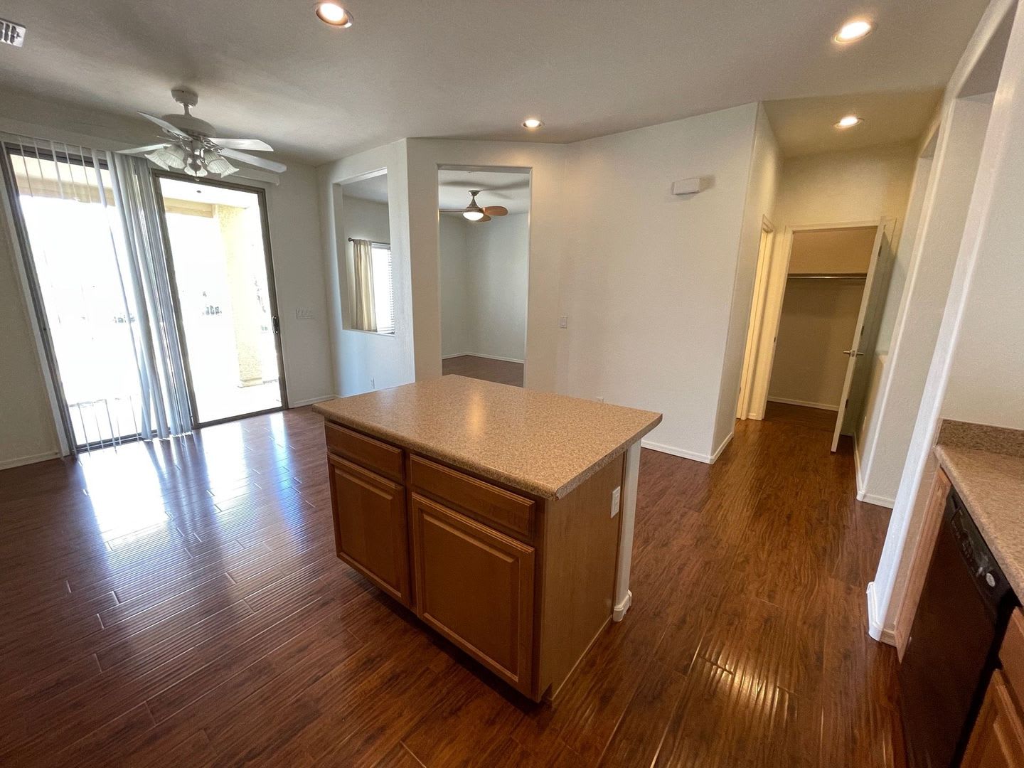 Premium Lot! 3 bed, 2.5 bath, Community Pool – photo 5