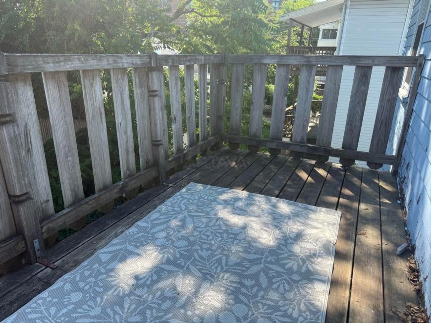 272 Willis Ave. – photo 3